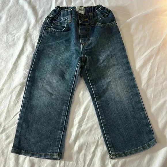 The children’s place - LIKE NEW Street cut denim jeans size 2T - Picture 1 of 5